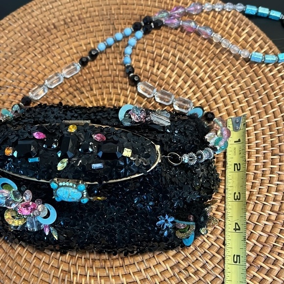 Mary Frances beaded designer handbag - Picture 3 of 10